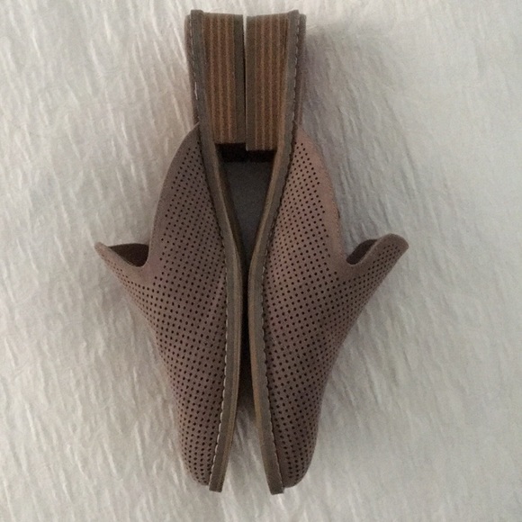 Indigo Rd. Neutral Mules - Picture 2 of 3